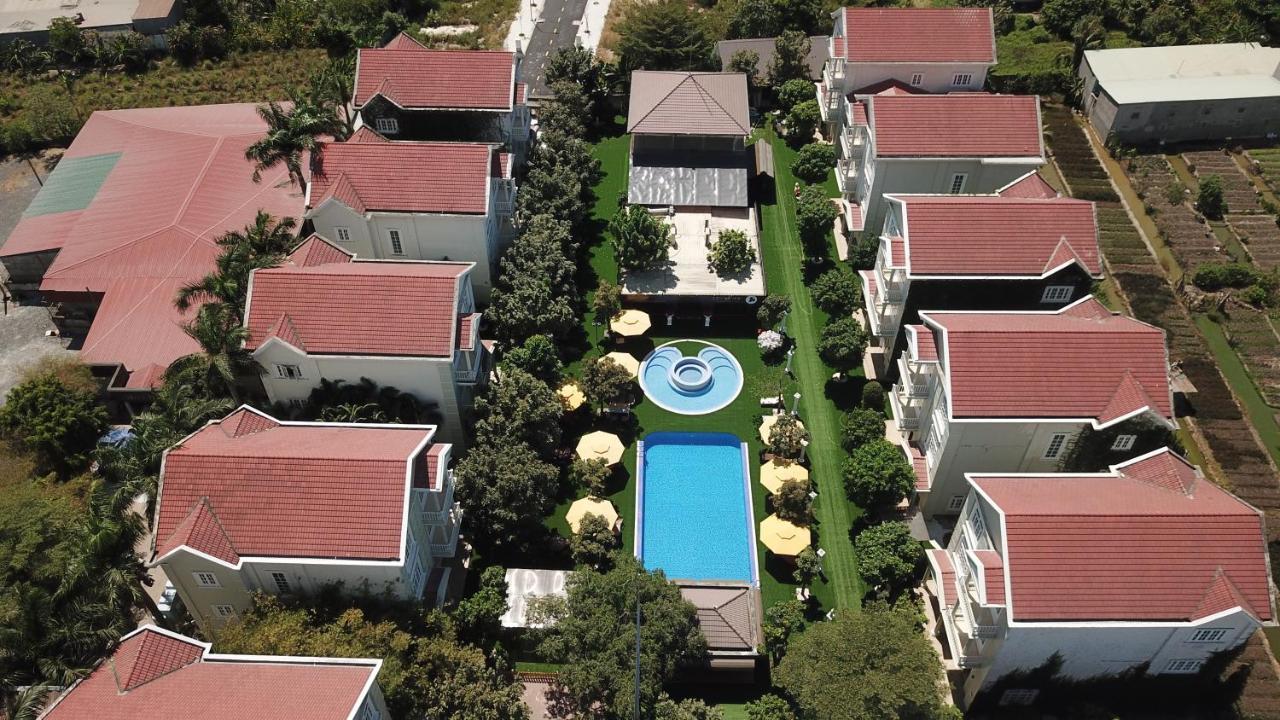 Toki Sai Gon Resort&Spa Thuan An Bagian luar foto